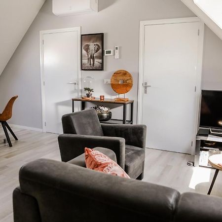 Appartement Op De 1E Verdieping. Wemeldinge Bagian luar foto
