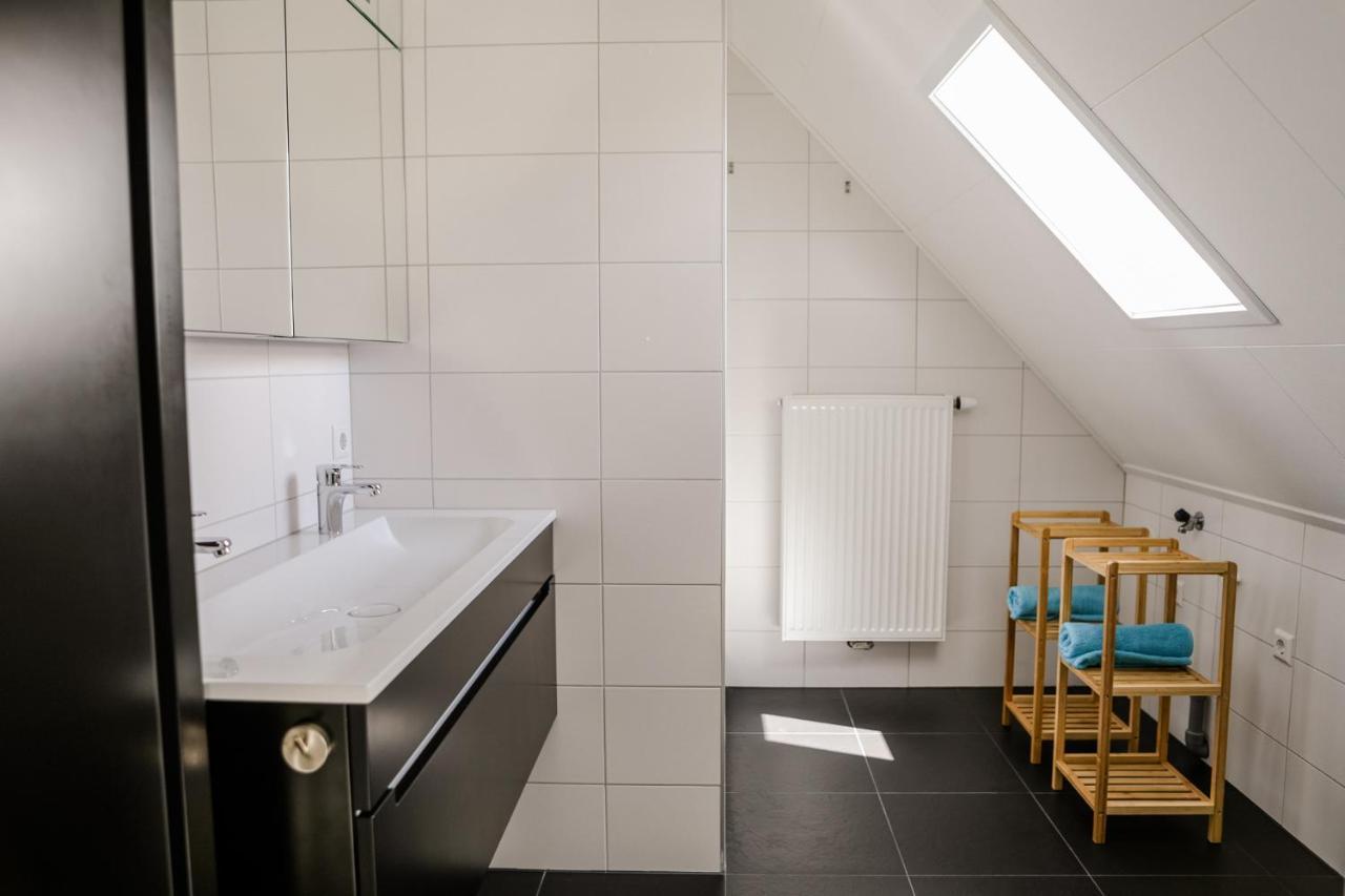 Appartement Op De 1E Verdieping. Wemeldinge Bagian luar foto